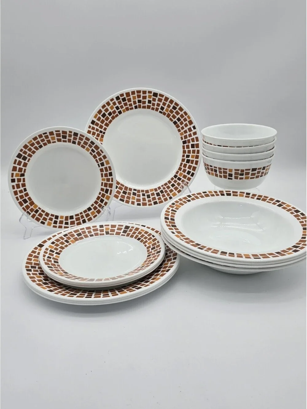 Corelle Precious Colours Amber Orange 16-Pc Dinnerware Set Made In USA 2013-2015